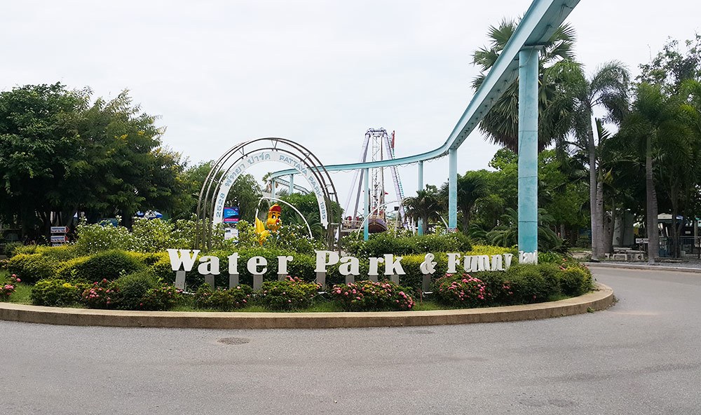 Công viên water park pattaya chả thấy hoạt động gì cả, buồn hiu hiu