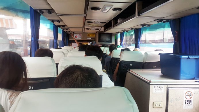xe-khach-di-pattaya-2