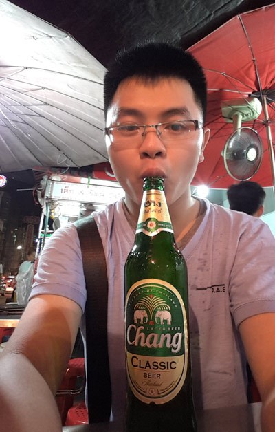 Chai bia Chang to bổ bổ :v