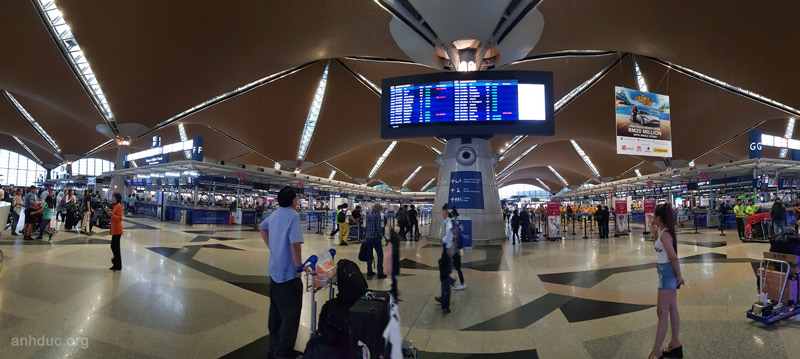 Sảnh checkin sân bay Malaysia